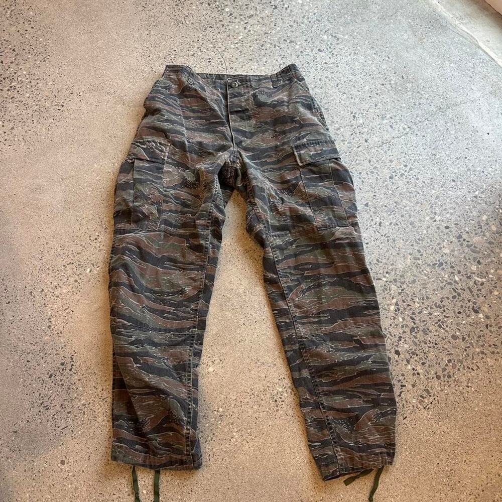 Vintage Mens 31-35in 90s Tiger Stripe Camo Cargo Pants